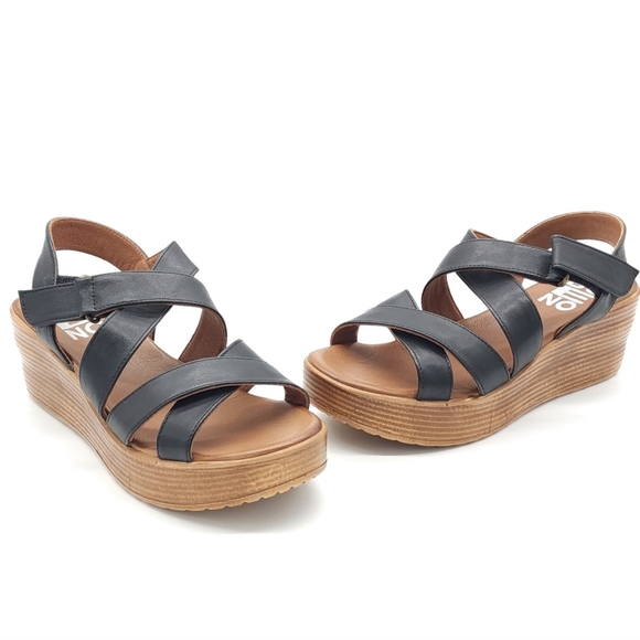 Bueno Nadia Strappy Black Leather Platform Heel Open Toe Sandal Size 6.5-7 EU 37 - Picture 2 of 9